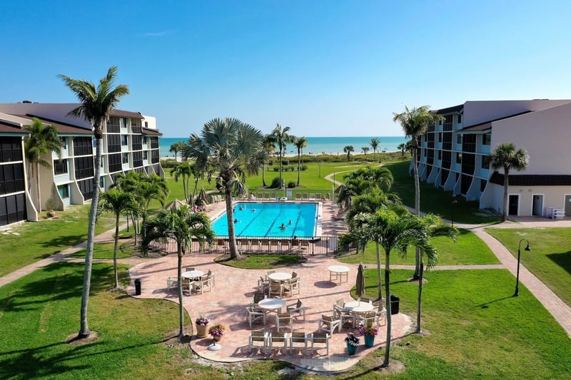 1026435 Loggerhead Pool2